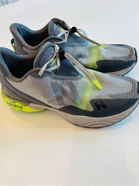 New Balance Fuelcell ABZORB Running Shoes Men’s size 12 Gray Volt Athletic Shoes